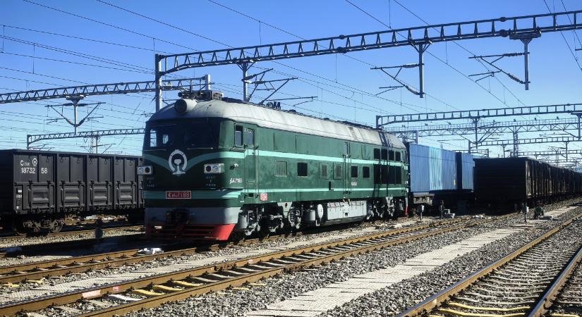 Vasúti munkásokat gázolt egy vonat Kínában, 11-en meghaltak