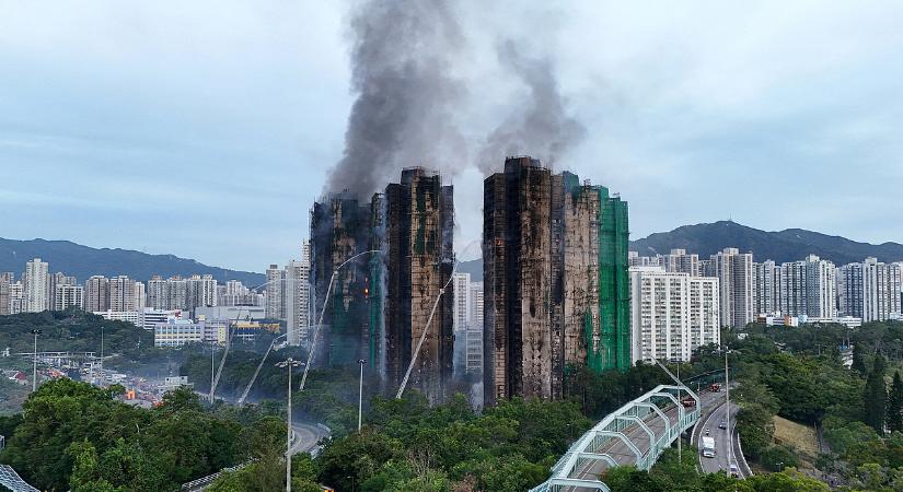 Apokalipszis Hongkongban: 44 ember meghalt, több száz eltűnt a tűzvészben