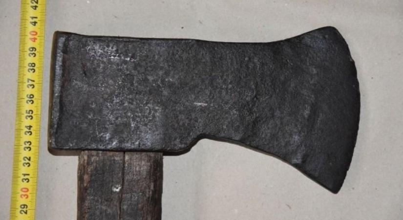 Baltás támadás Zalában: rajtakapta az alkalmi szeretőt, emberölés kísérlete a vád