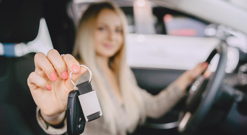 Új szabályok érvényesek a jogosítványoknál