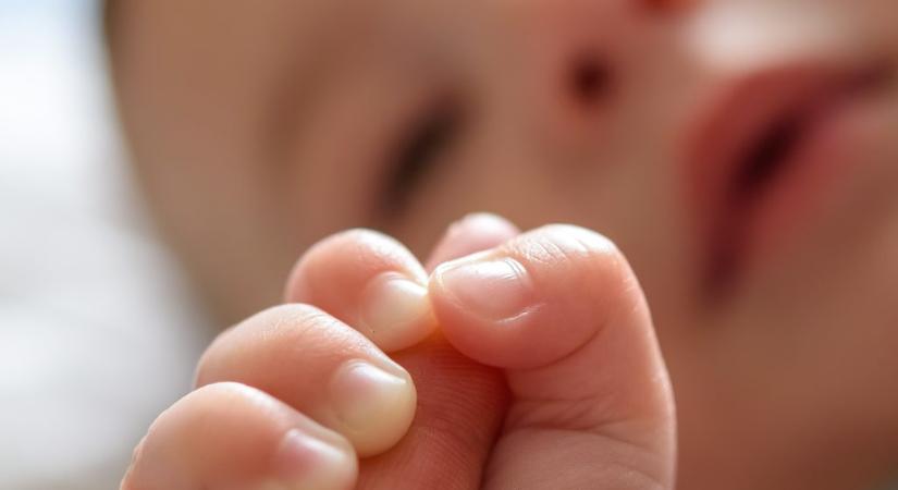 Még tovább fogyott a lakosság, ismét kevesebb gyermek születetett