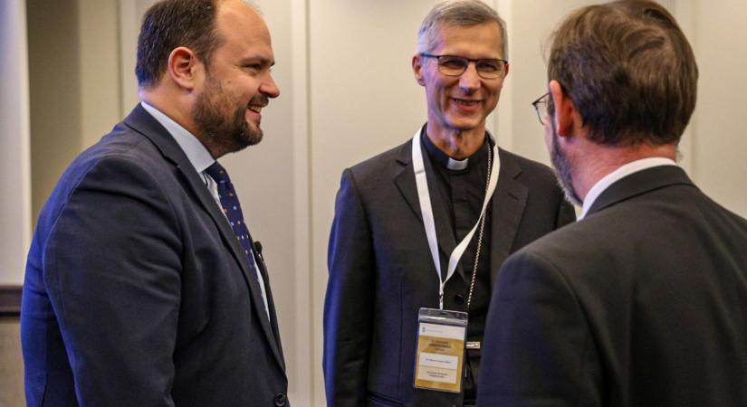 Nacsa Lőrinc: a vallásturisztikai helyeknek a remény helyeivé kell válniuk