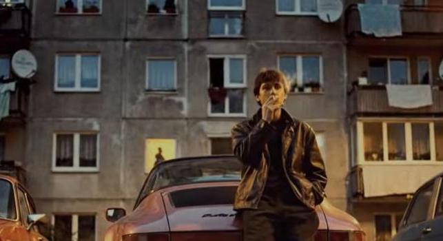 Megkaptuk az első, pörgős előzetest a Magda Marinkóról szóló magyar sorozathoz