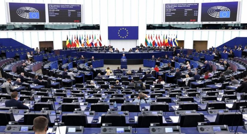 Elfogadták az EU jövő évi költségvetését, a Fidesz ellene, a Tisza nem szavazott