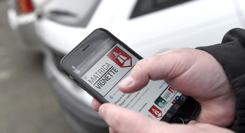 Jelentős változás az autópálya-matricáknál, érdemes lesz odafigyelni