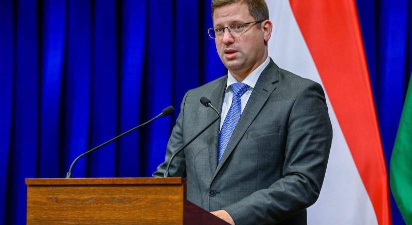 Karácsony levele után, Orbán moszkvai útja előtt: kormányinfó élőben