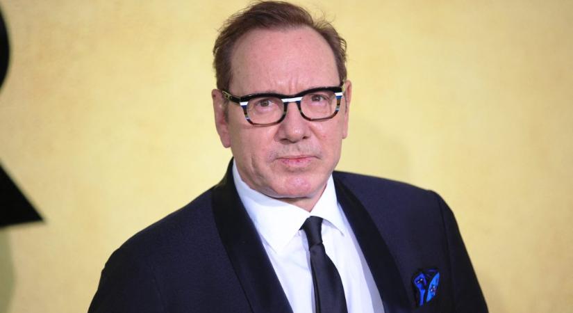 Kevin Spacey három férfi zaklatása ügyében áll bíróság elé