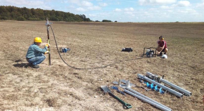 Hatalmas föld alatti struktúrát találtak a Stonehenge közelében