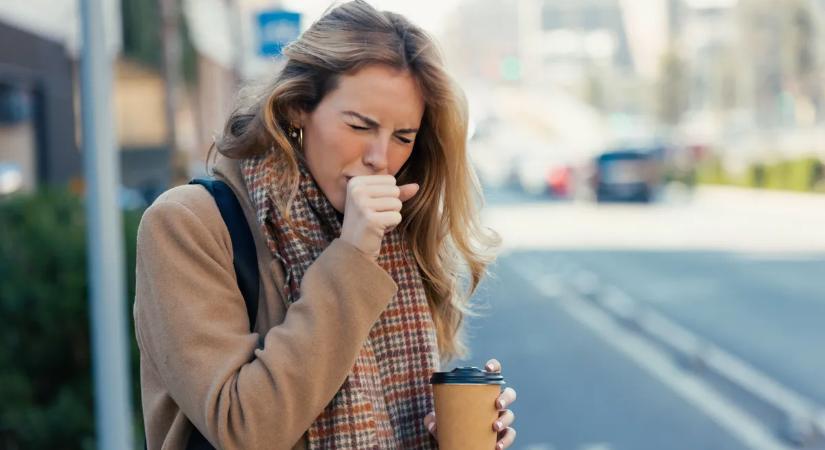 Orvos figyelmeztet: Ha így köhögsz, kérj kivizsgálást, perceken múlhat a baj