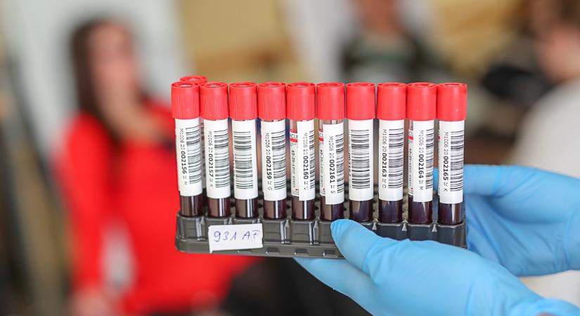 Minden csepp vér számít! Mutatjuk a decemberi véradás időpontokat helyszínekkel!