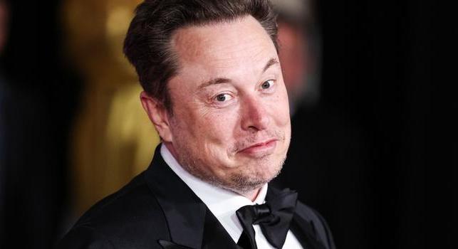 Elon Musk kihívta a világ legeredményesebb LoL csapatát egy meccsre