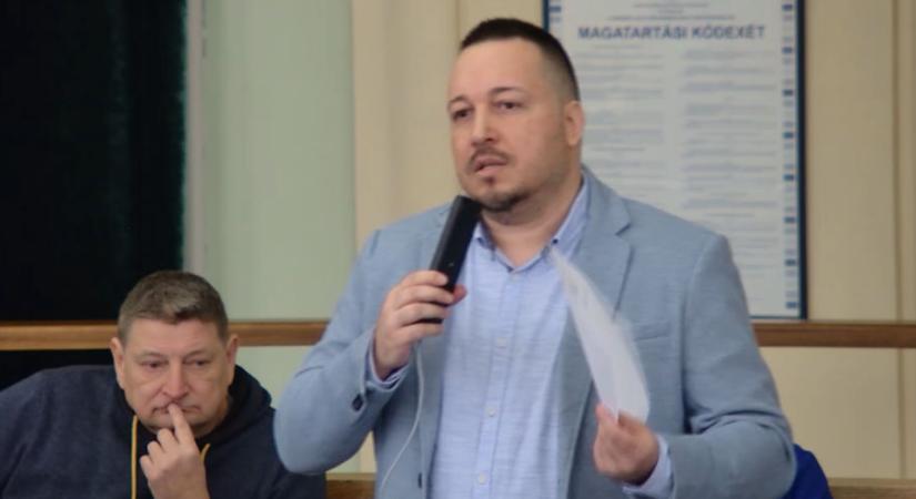 Jovanović: Nem szavazunk arra, hogy egy bértollnok, aki 55 ezer eurós autót vásárol a polgárok pénzén, igazgató legyen