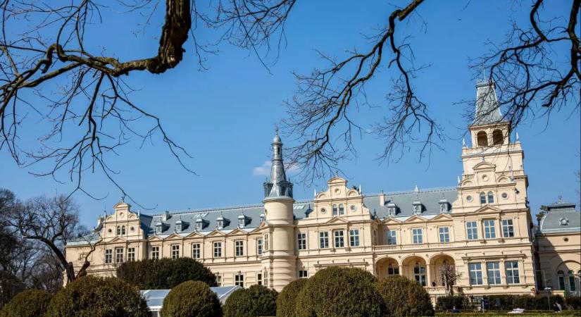 Békés vármegyéhez kerül végül a szabadkígyósi kastély, amit először Hódmezővásárhely nyert el