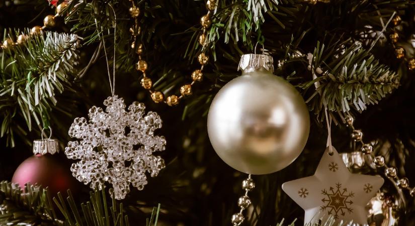 Itt vannak a számok, átlagosan ennyit költenek a magyarok a karácsonyra