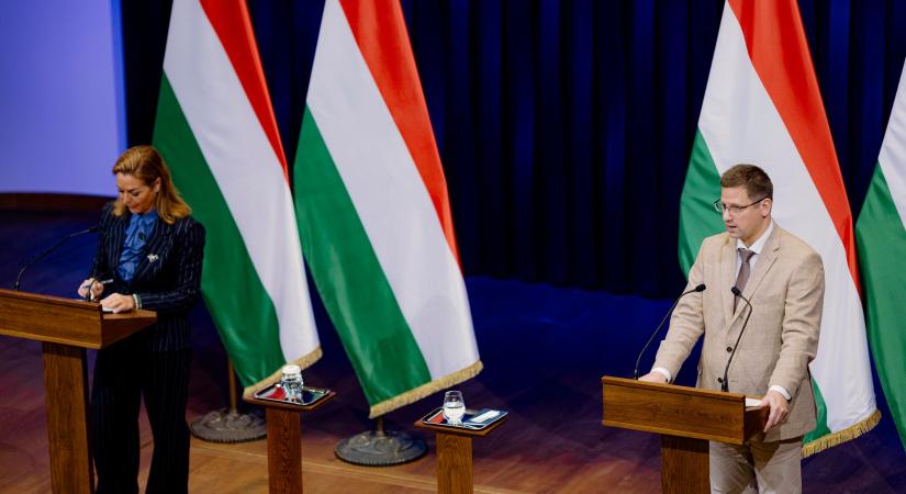 Gulyás Gergely vágyvezéreltnek tartja a Medián Tisza-előnyt mutató kutatását