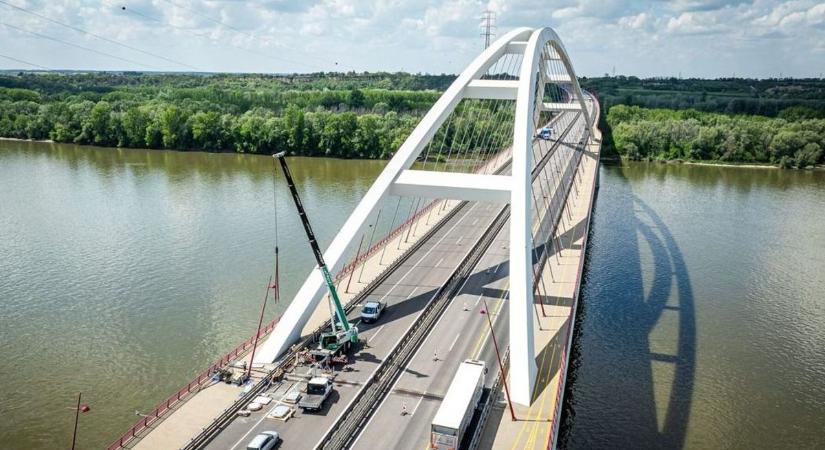 Pentele-híd: reggel és délután is lezárják – mutatjuk, mikor kerülje