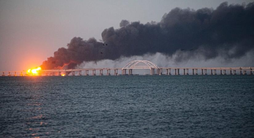 Életfogytiglant kapott nyolc vádlott a Krími híd felrobbantásának kísérlete miatt