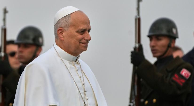 Törökországba érkezett XIV. Leó pápa