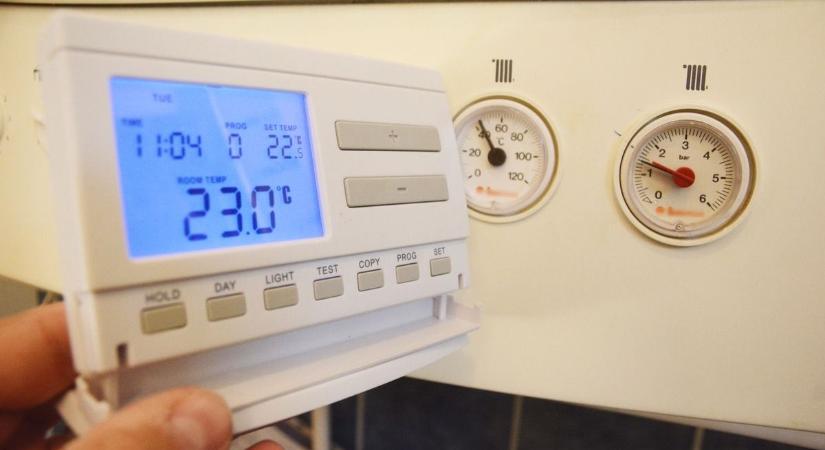 Valóban megéri kikapcsolni a fűtést az üres szobában? Spórolásnak tűnhet, de csak árt a trükközés