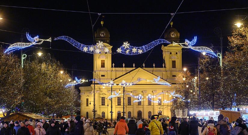 Ezen a hétvégén meggyullad az első gyertya Debrecen adventi koszorúján és fényárba borul a belváros