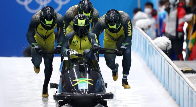 „Úgy voltam vele, ez tényleg igaz lenne?” – először győzött nemzetközi versenyen a jamaicai bobcsapat