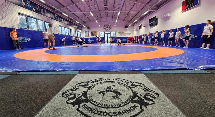 Átadták a szigetvári birkózócsarnokot