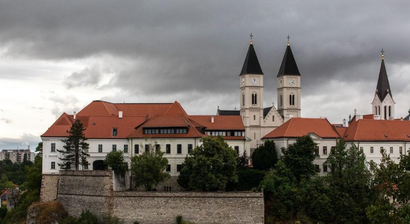 Mindenki Veszprémben építkezne: meghökkentő számokat mutat a statisztika