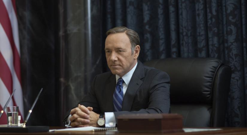 Három újabb férfi vádolja szexuális zaklatással Kevin Spacey-t, aki ebből csak kettő esetet tagad hivatalosan