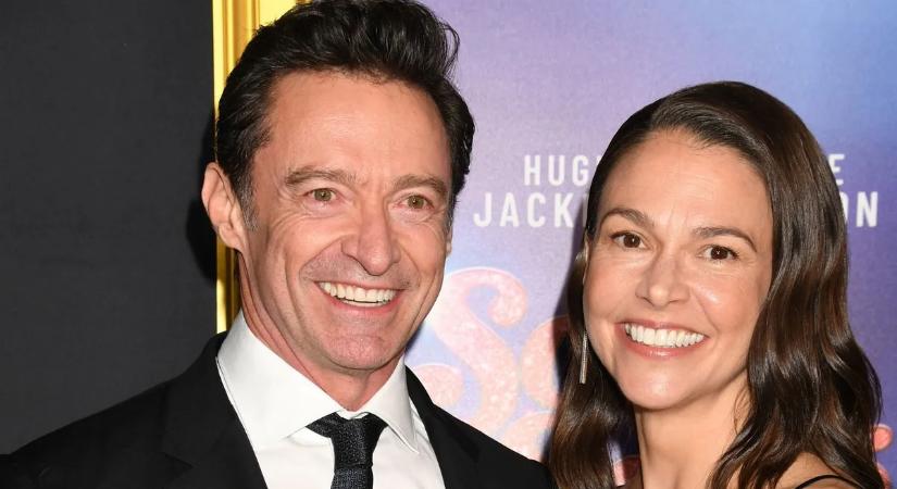 Vége a pletykáknak! Hugh Jackman végre felvállalta új kapcsolatát