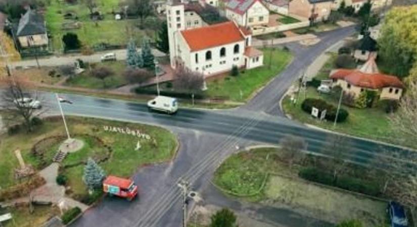 Átépítik a Fő téri csomópontot Győrújfalun