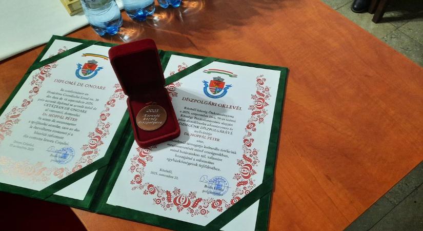 Erdélyben kapott díszpolgári címet, 33 éve kötődik Körösfőhöz