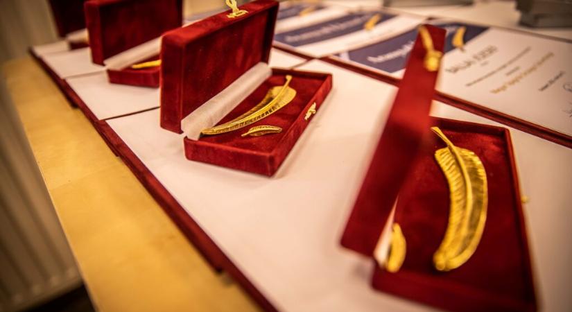 Hétfőtől várjuk a jelöléseket az Aranytoll Életmű-díjra