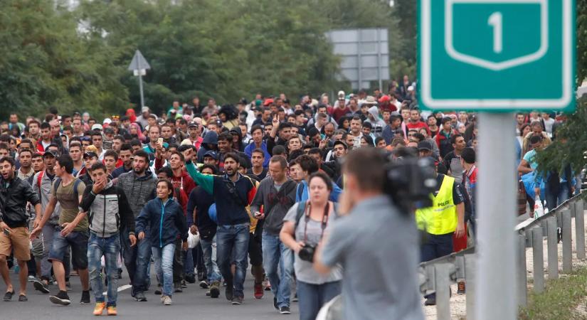 Menczer Tamás: A bevándorlás nem álprobléma