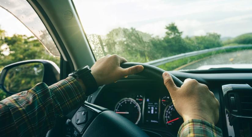 Új uniós szabályok lépnek életbe a jogosítványokról és a vezetéstől eltiltásokról