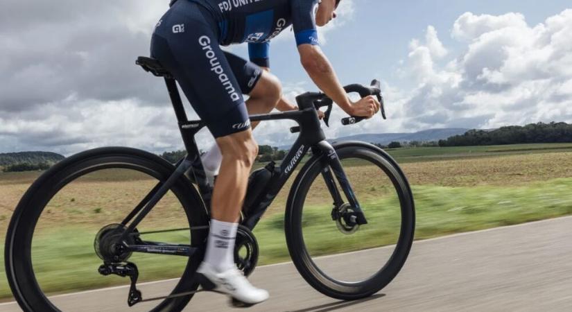 Amikor a forma találkozik a teljesítménnyel: bemutatkozik a Wilier Filante SLR ID2