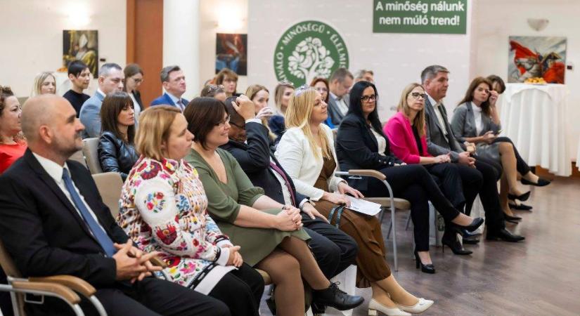 Egyre több fogyasztónak segít a tudatos választásban a Kiváló Minőségű Élelmiszer védjegy