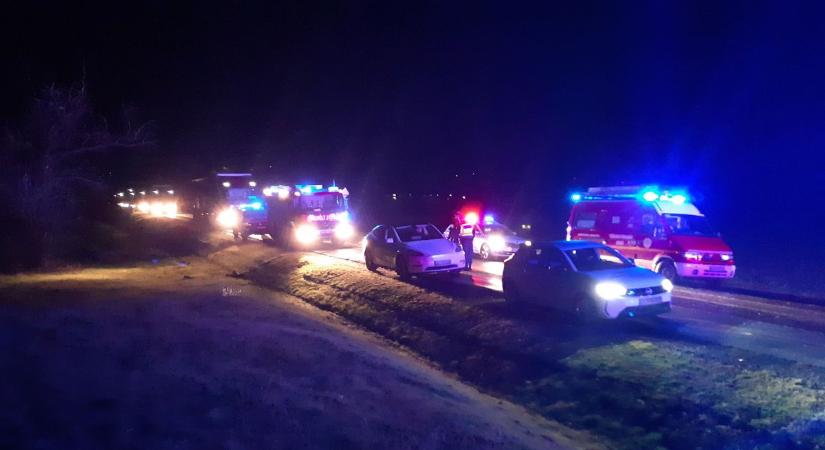 Sokkoló fotókon a nagyigmándi kamionbaleset: kiderült, hogy történt a karambol