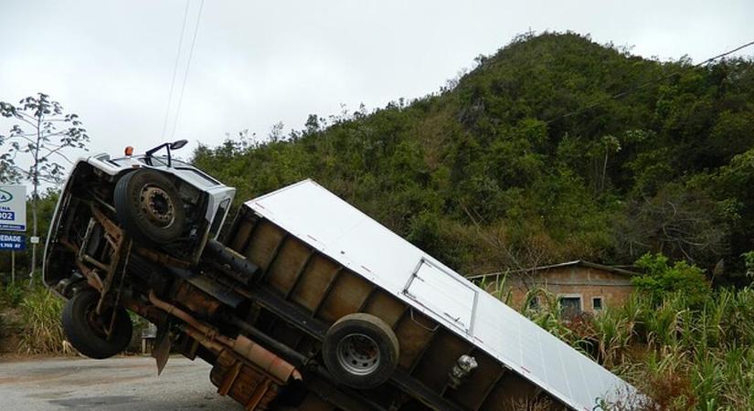 Megvannak a legveszélyesebb hónapok a magyar utakon