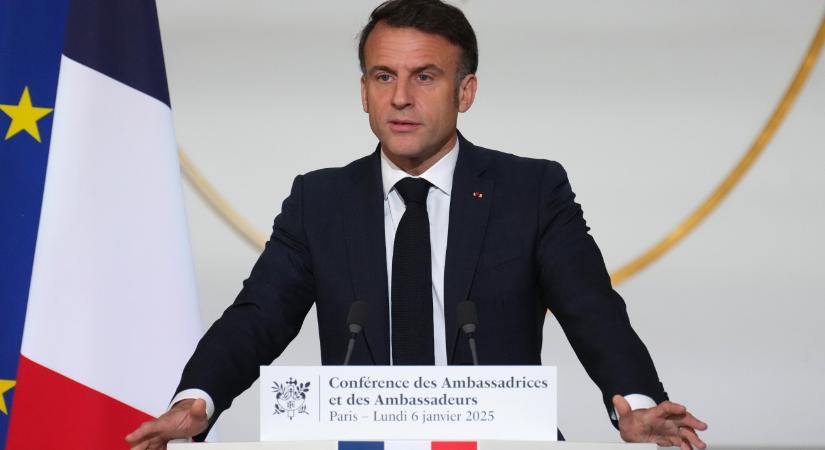 Emmanuel Macron: Franciaország tíz hónapos önkéntes katonai szolgálatot vezet be