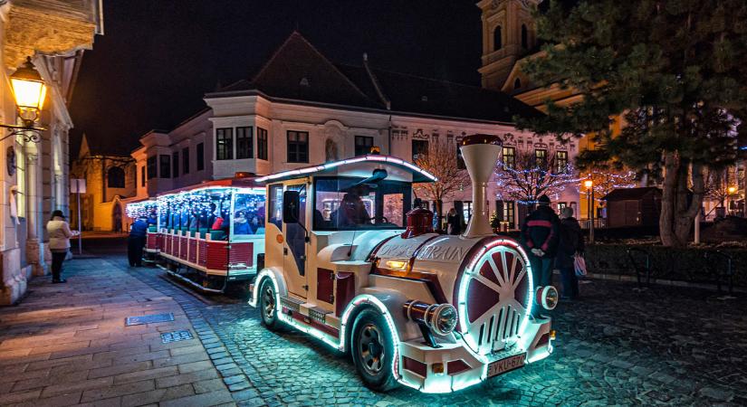 Székesfehérvári karácsonyi vásár 2025: robog a fényvonat, díjnyertes ízek és szuper koncertek várnak