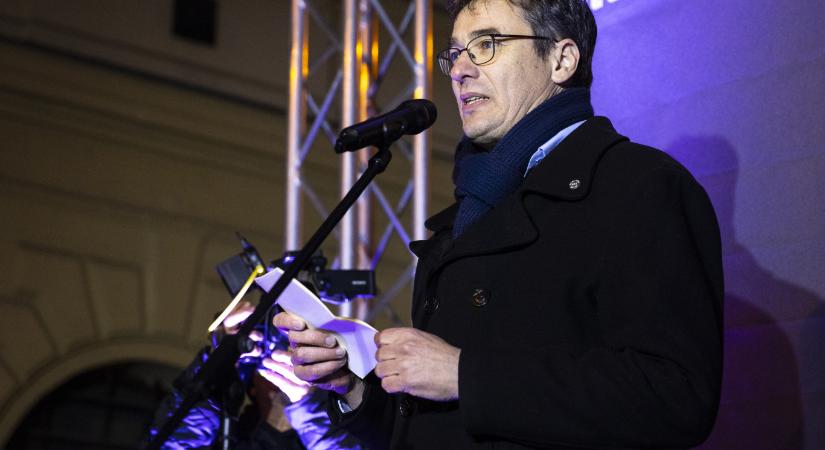 Karácsony Büszkeségmenetet szervez a Karmelitához