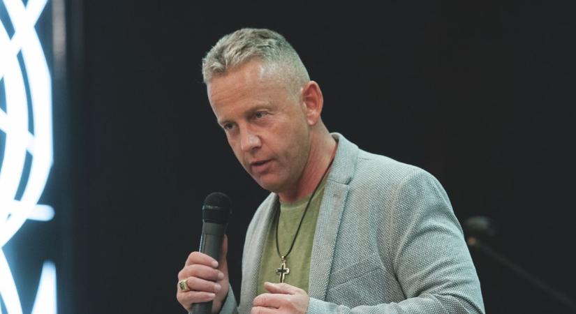 Nem lennénk most Schobert Norbiék helyében... – gyógyszeripari forradalom közeleg, mindenki sovány lesz