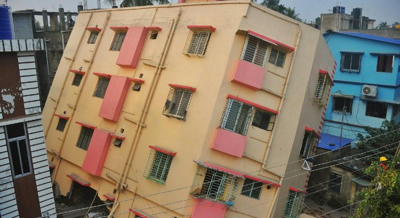 Süllyednek a városok: ma még csak milliméterekről van szó, de hamarosan méterekké nőhetnek