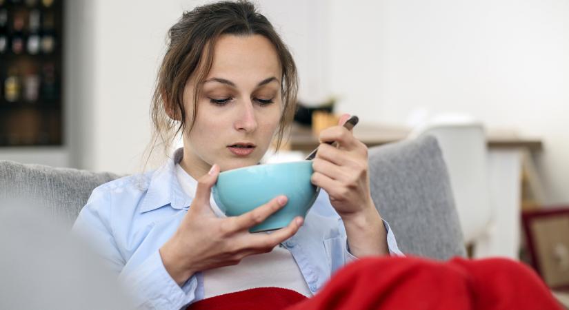 A náthát etetni, a lázat éheztetni kell? – Íme az orvos tanácsai