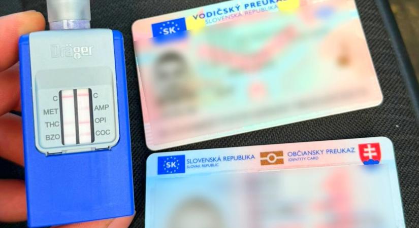 Bedrogozva ült volán mögé, miközben a gyermeke is az autóban volt