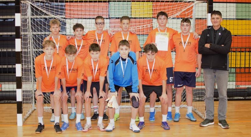 Nagy küzdelmek a futsalosok diákolimpiáján