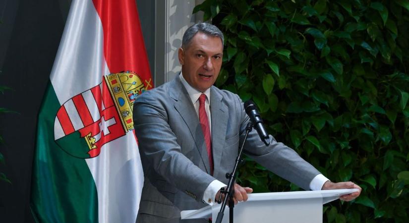 Rendkívüli bejelenést tett Lázár János – Fejér is érintett