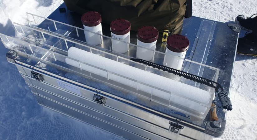 Jégbe fúrtak a magyar kutatók, hogy megvizsgálják a napciklusok hatását