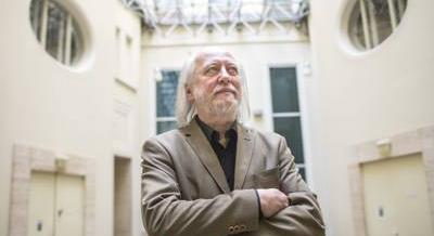 Megható módon tisztelegnek a Dankó utcaiak Krasznahorkai László munkássága előtt