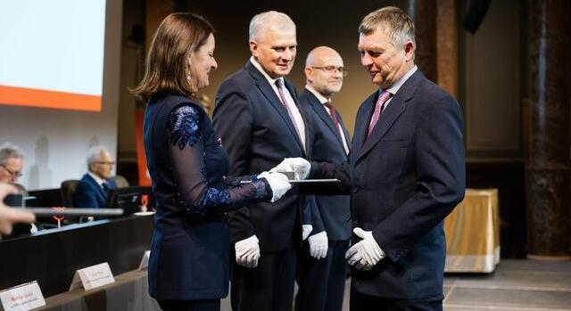 Mestertanár Aranyérem kitüntetéssel ismerték el Balázs Péter munkáját